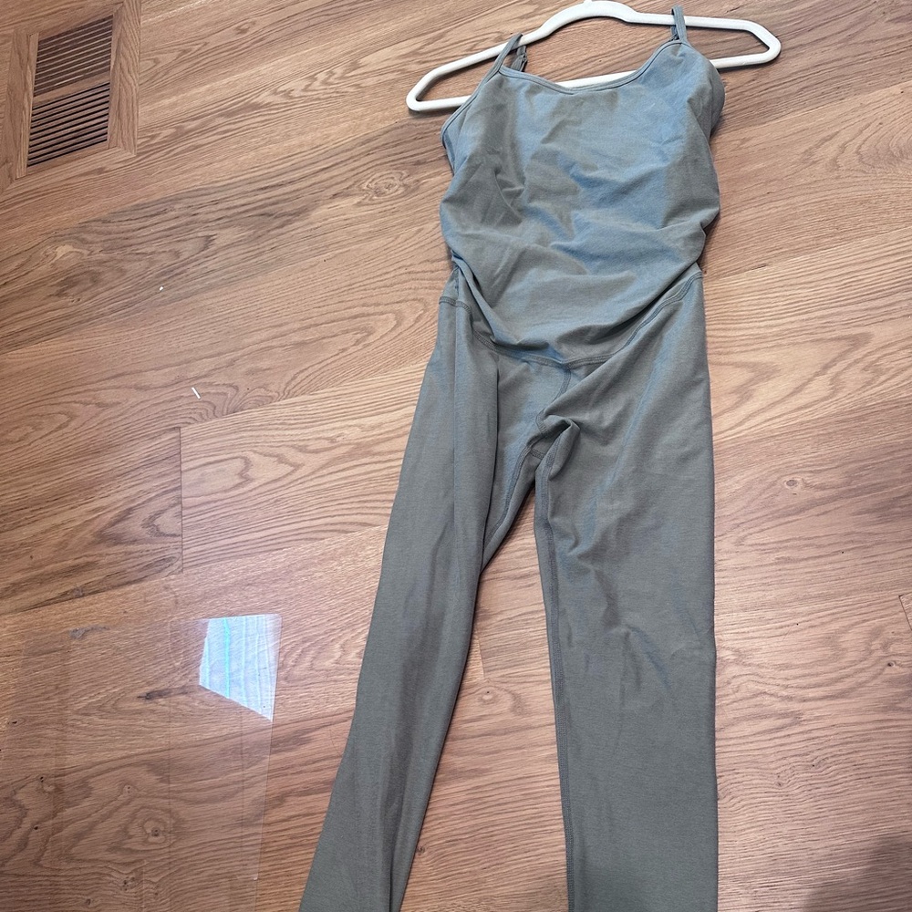 Beyond the Bump Olive and Red Leggings